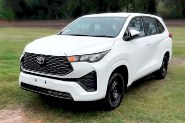 Innova Hycross